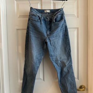 Abercrombie & Fitch Women’s Curve Love The Mom High Rise Jean